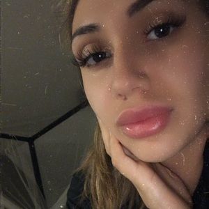 Meet your Posher, Marissa